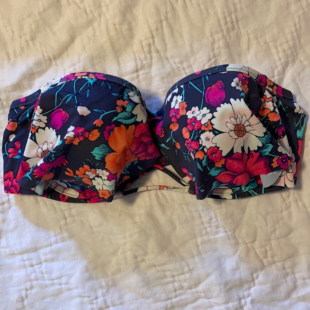 Floral shade and shore bikini top
